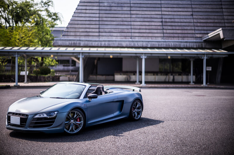 アウディR8 GTスパイダー（4WD/6AT）冷静と情熱のメトロノーム