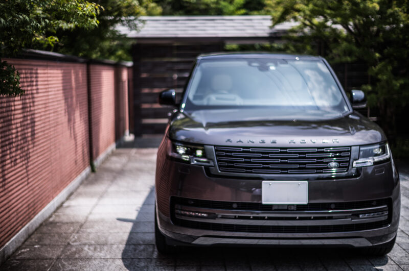 レンジローバー・オートバイオグラフィーP530 LWB（2023）「分かりにくさ」という誉め言葉