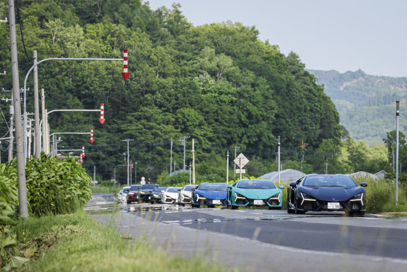 今回は北海道　ランボルギーニ　2025年の特別なドライビングツアーを開催