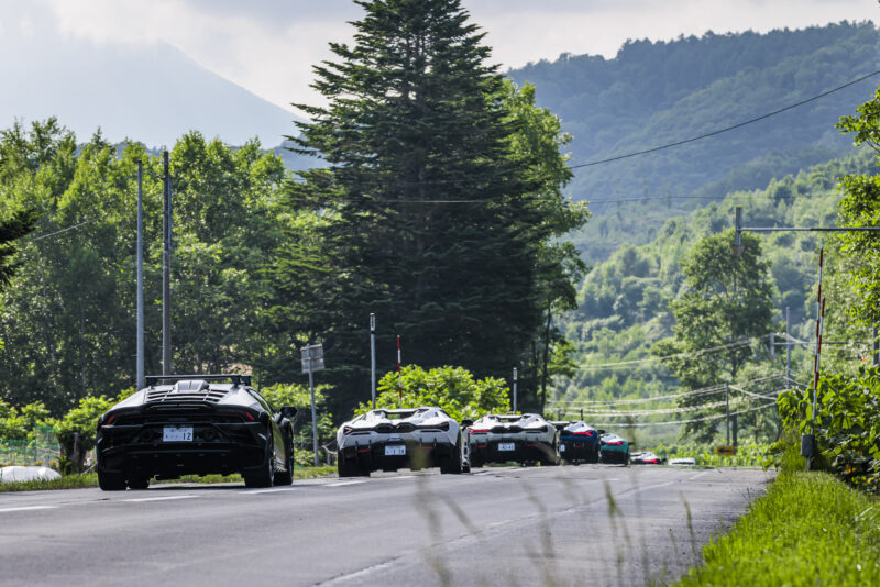 今回は北海道　ランボルギーニ　2025年の特別なドライビングツアーを開催