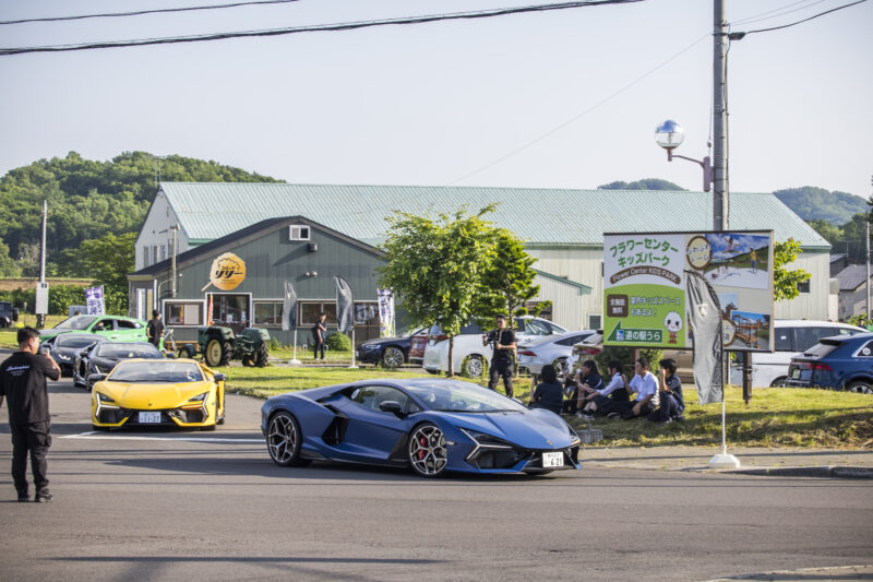 今回は北海道　ランボルギーニ　2025年の特別なドライビングツアーを開催
