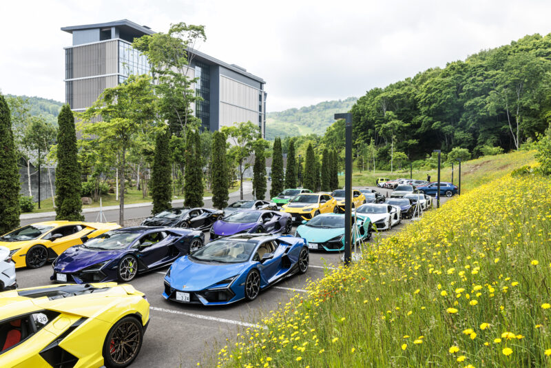 今回は北海道　ランボルギーニ　2025年の特別なドライビングツアーを開催