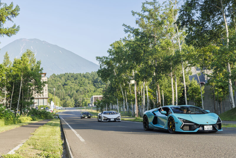 今回は北海道　ランボルギーニ　2025年の特別なドライビングツアーを開催