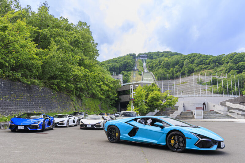 今回は北海道　ランボルギーニ　2025年の特別なドライビングツアーを開催