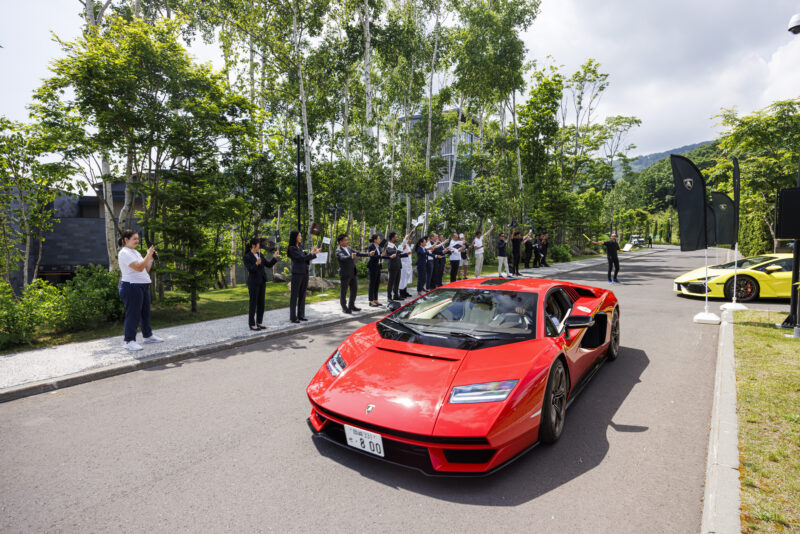 今回は北海道　ランボルギーニ　2025年の特別なドライビングツアーを開催
