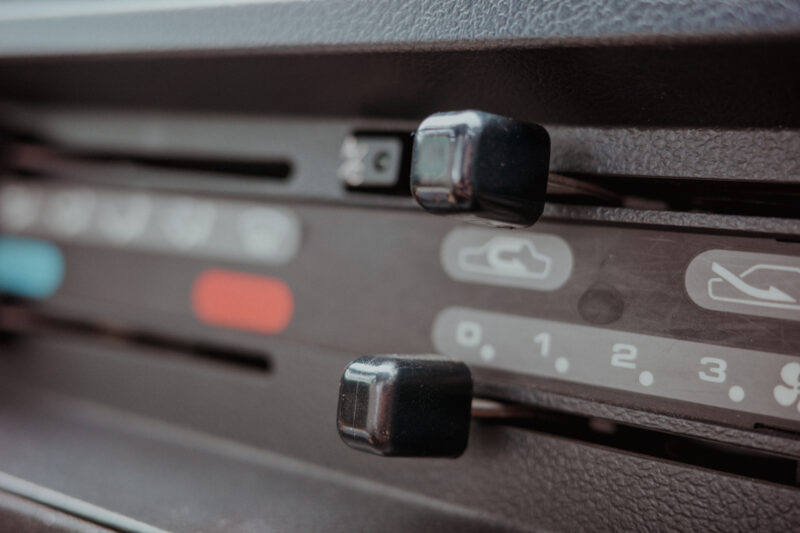 日産・Be-1（1987）いつもの道に冒険を