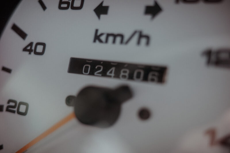 日産・Be-1（1987）いつもの道に冒険を