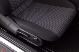 Cクラススポーツクーペ C180 コンプレッサー