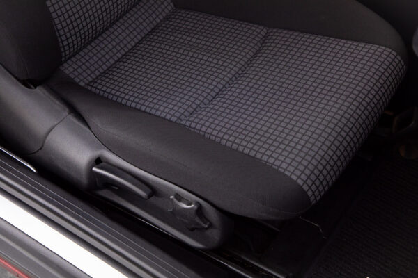 Cクラススポーツクーペ C180 コンプレッサー