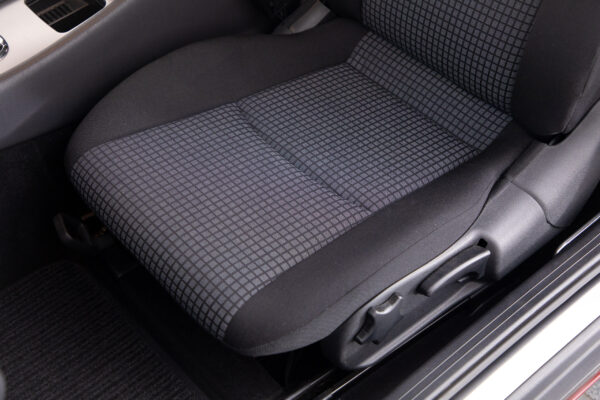 Cクラススポーツクーペ C180 コンプレッサー
