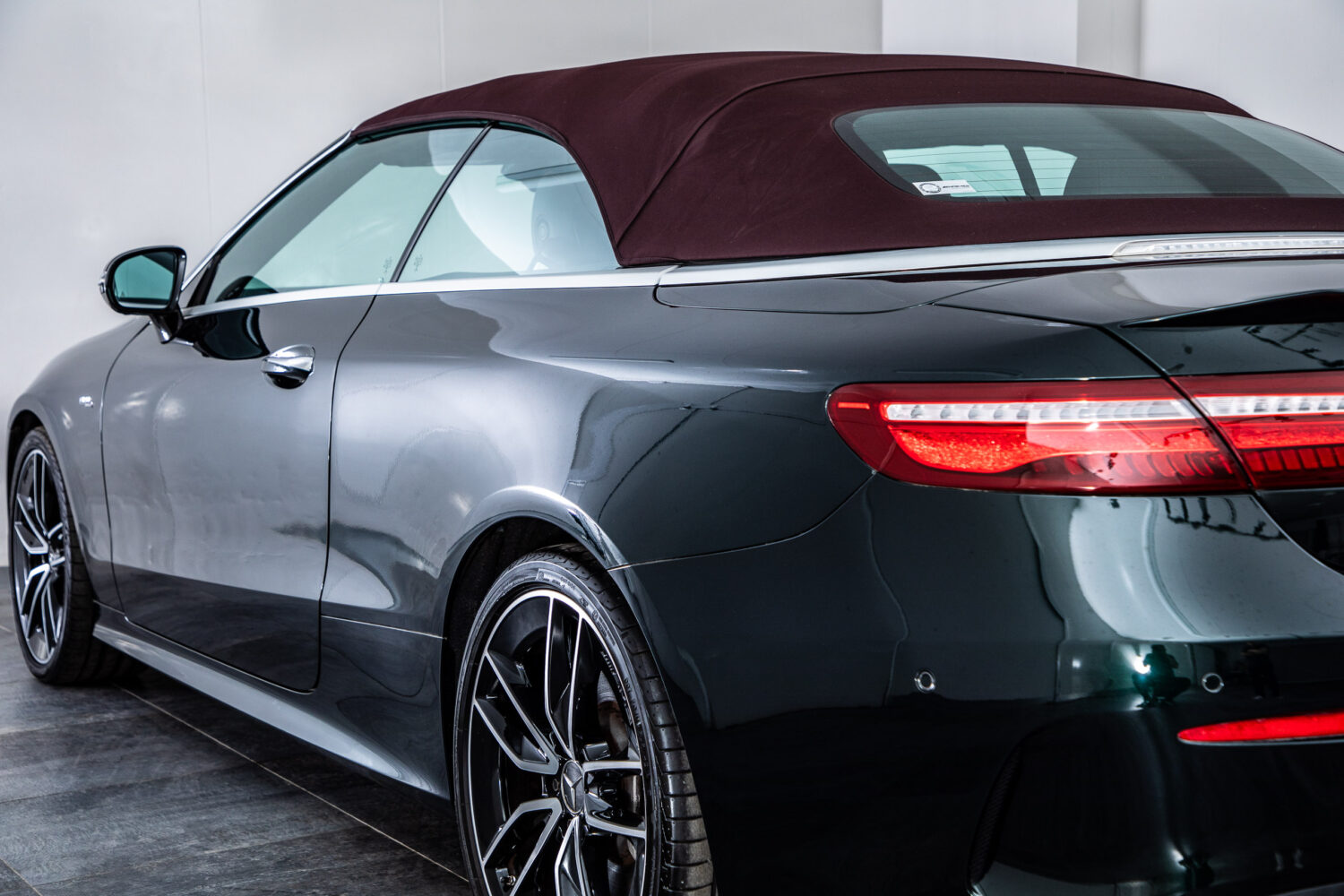 メルセデスＡＭＧ Eクラスカブリオレ