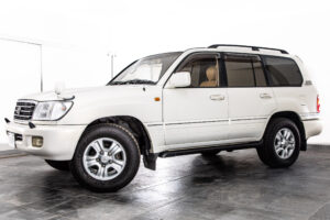 ランドクルーザー100 4.7 VXリミテッド 4WD