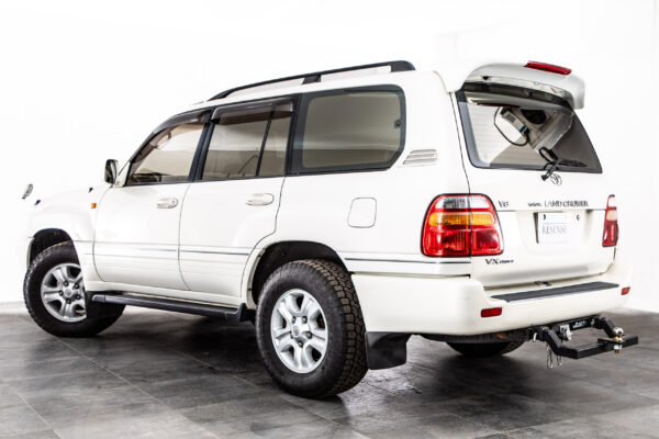 ランドクルーザー100 4.7 VXリミテッド 4WD