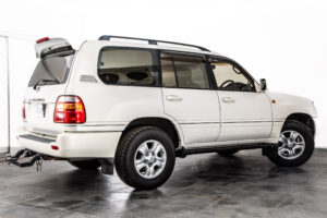 ランドクルーザー100 4.7 VXリミテッド 4WD