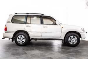 ランドクルーザー100 4.7 VXリミテッド 4WD