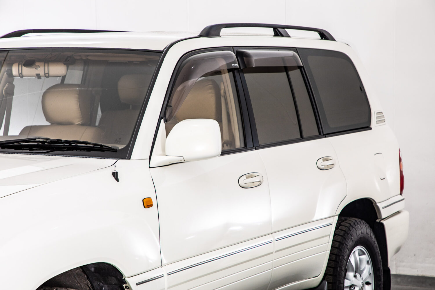 ランドクルーザー100 4.7 VXリミテッド 4WD