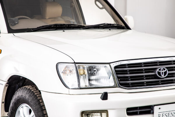ランドクルーザー100 4.7 VXリミテッド 4WD