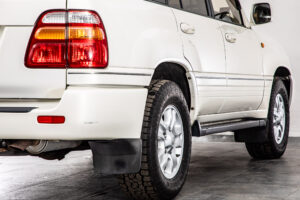 ランドクルーザー100 4.7 VXリミテッド 4WD