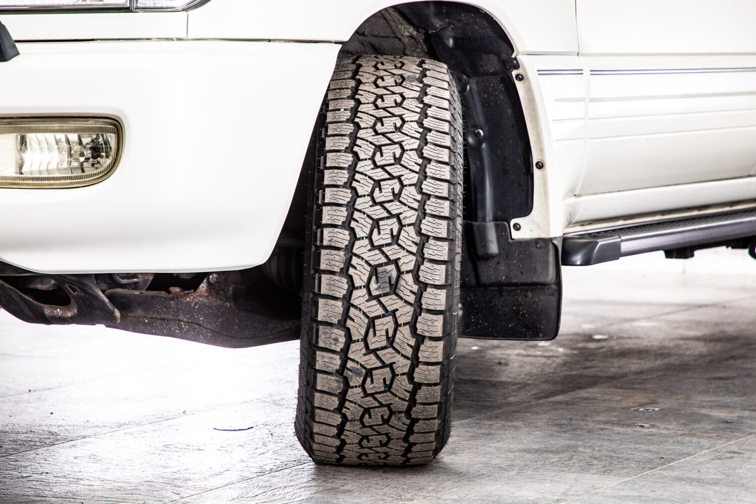 ランドクルーザー100 4.7 VXリミテッド 4WD