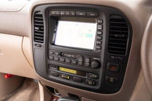 ランドクルーザー100 4.7 VXリミテッド 4WD