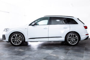 Q7 55TFSI クワトロSライン 4WD