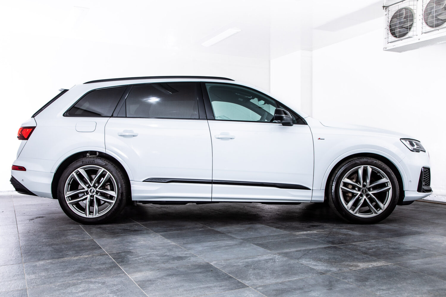 Q7 55TFSI クワトロSライン 4WD