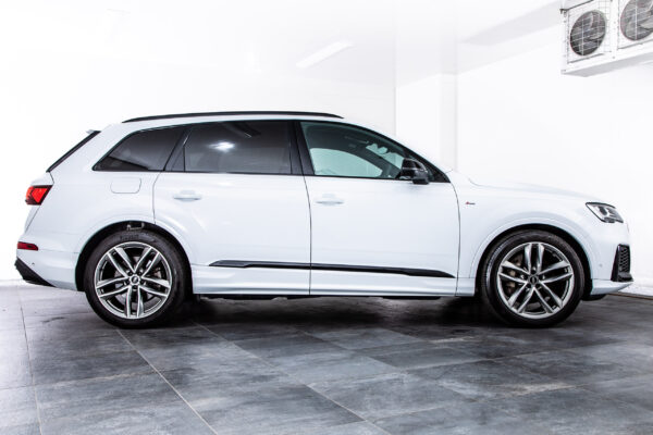 Q7 55TFSI クワトロSライン 4WD