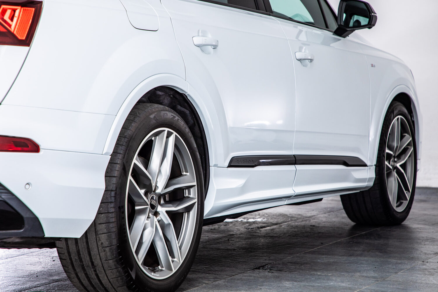 Q7 55TFSI クワトロSライン 4WD
