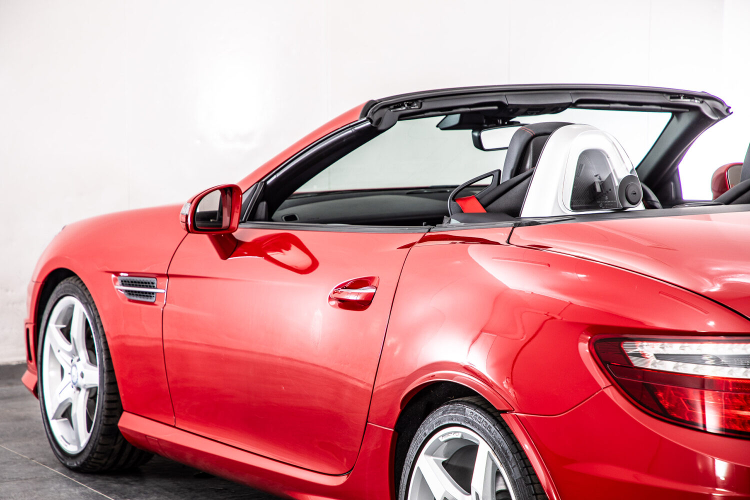 SLK200 ブルーエフィシェンシー AMGスポーツパッケージ