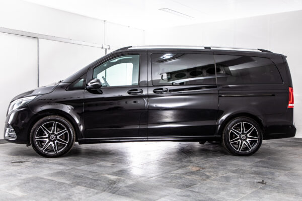 V220 d エクスクルーシブ ロング プラチナスイート ディーゼルターボ