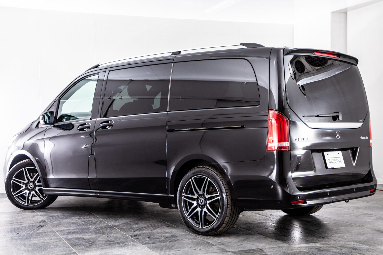 V220 d エクスクルーシブ ロング プラチナスイート ディーゼルターボ
