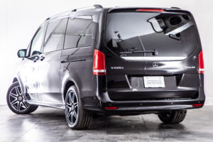V220 d エクスクルーシブ ロング プラチナスイート ディーゼルターボ