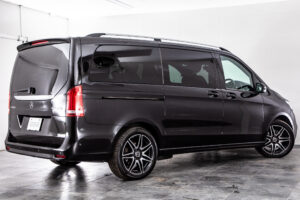V220 d エクスクルーシブ ロング プラチナスイート ディーゼルターボ