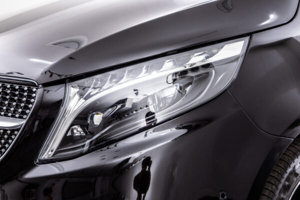 VクラスV220 d アバンギャルド ロング ディーゼルターボ