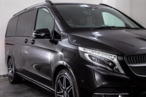 V220 d エクスクルーシブ ロング プラチナスイート ディーゼルターボ