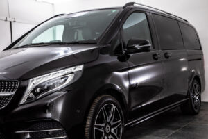 V220 d エクスクルーシブ ロング プラチナスイート ディーゼルターボ