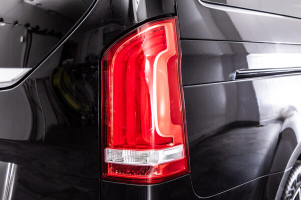 VクラスV220 d アバンギャルド ロング ディーゼルターボ