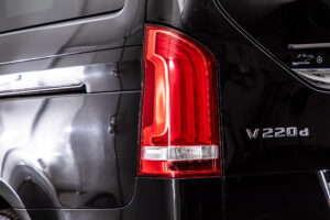 V220 d エクスクルーシブ ロング プラチナスイート ディーゼルターボ