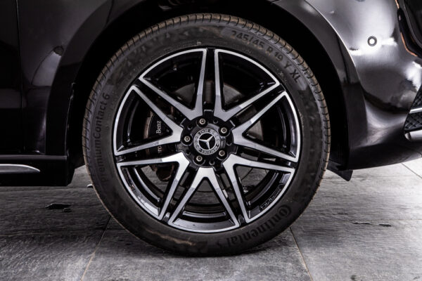 VクラスV220 d アバンギャルド ロング ディーゼルターボ