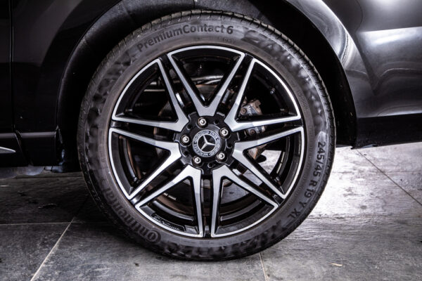 VクラスV220 d アバンギャルド ロング ディーゼルターボ