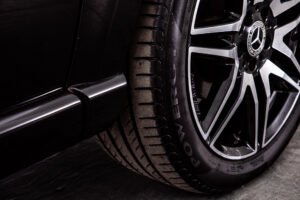 V220 d エクスクルーシブ ロング プラチナスイート ディーゼルターボ