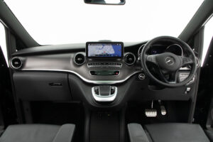 VクラスV220 d アバンギャルド ロング ディーゼルターボ