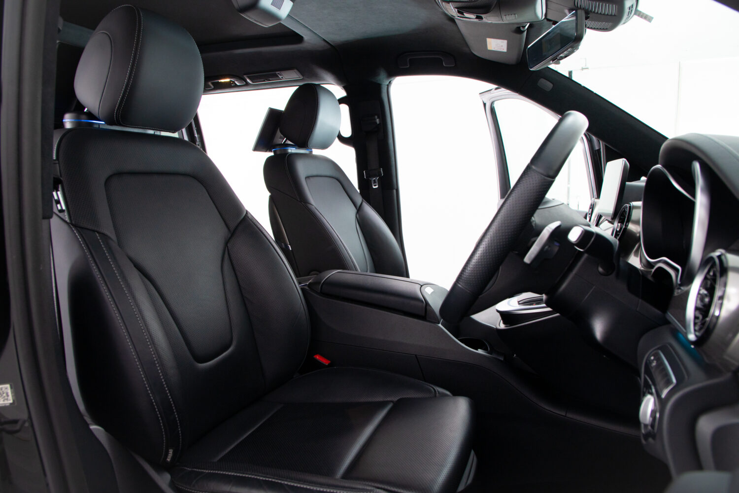 V220 d エクスクルーシブ ロング プラチナスイート ディーゼルターボ