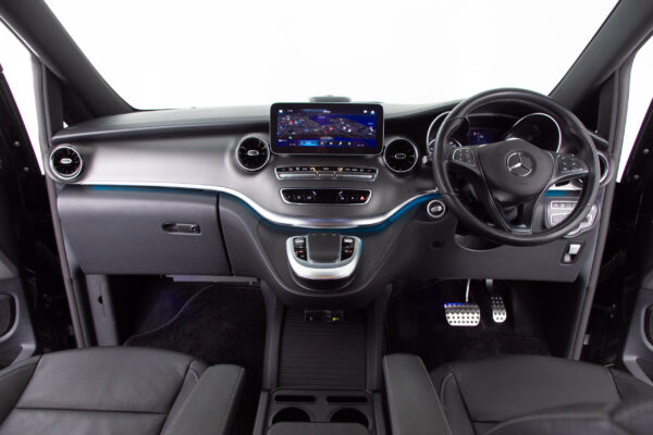 V220d アバンギャルド エクストラロング AMGライン ディーゼルターボ