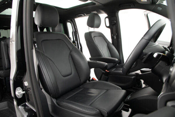 VクラスV220 d アバンギャルド ロング ディーゼルターボ