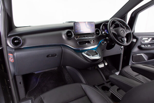 V220d アバンギャルド エクストラロング AMGライン ディーゼルターボ