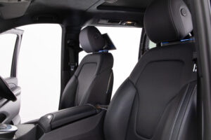 V220 d エクスクルーシブ ロング プラチナスイート ディーゼルターボ