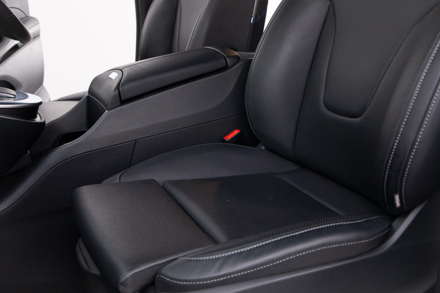 V220 d エクスクルーシブ ロング プラチナスイート ディーゼルターボ