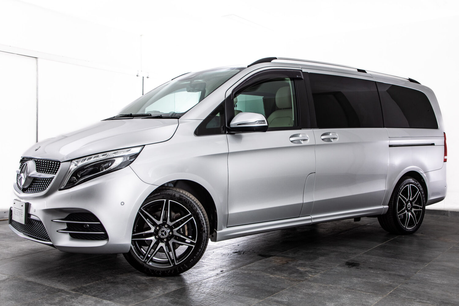 V220d アバンギャルド ロング AMGラインパッケージ ディーゼルターボ