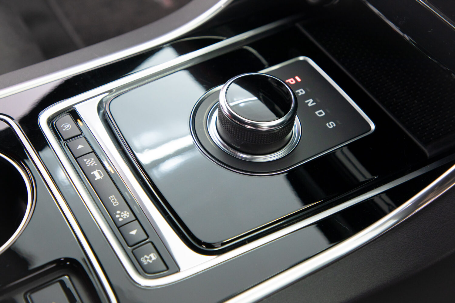 XE S 3.0L